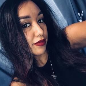 Meet your Posher, Yolanda